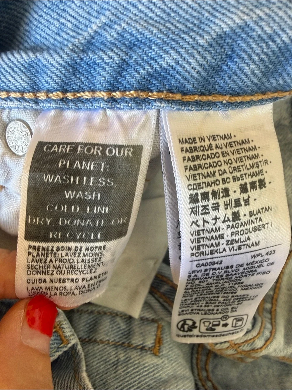 501 Levi's 90’s Light Blue Straight-Leg Jeans